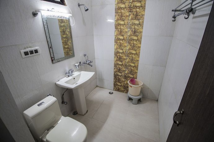 Imagen de la habitación del Hotel WOWSTAYZ Sapphire. Foto 6