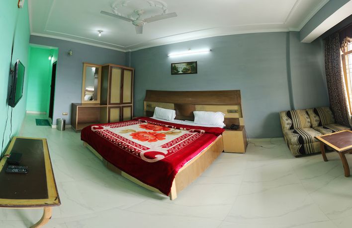 Imagen de la habitación del Hotel WOWSTAYZ Sapphire. Foto 11