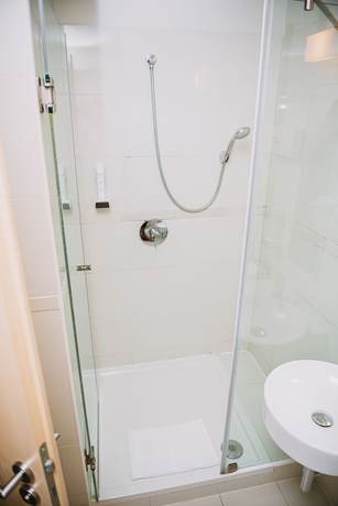 Imagen de la habitación del Hotel Wabi - Beauty and Dental Center. Foto 10