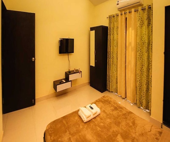 Imagen de la habitación del Hotel Wada Chirebandi. Foto 12