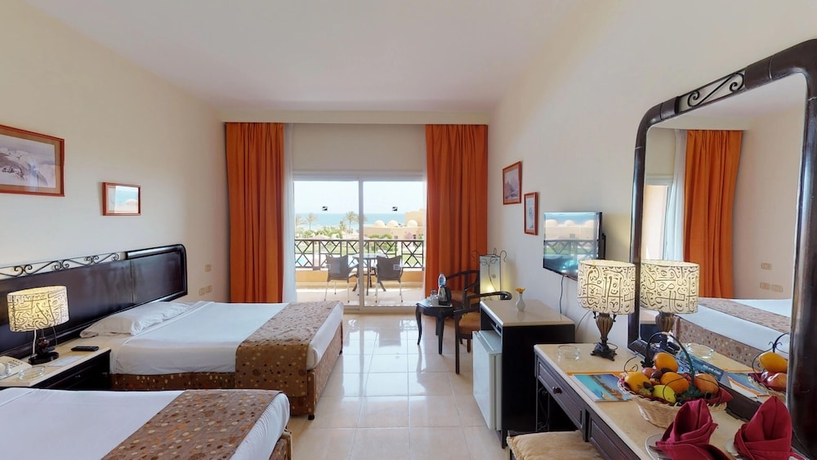 Imagen de la habitación del Hotel Wadi Lahmy Azur Resort. Foto 4