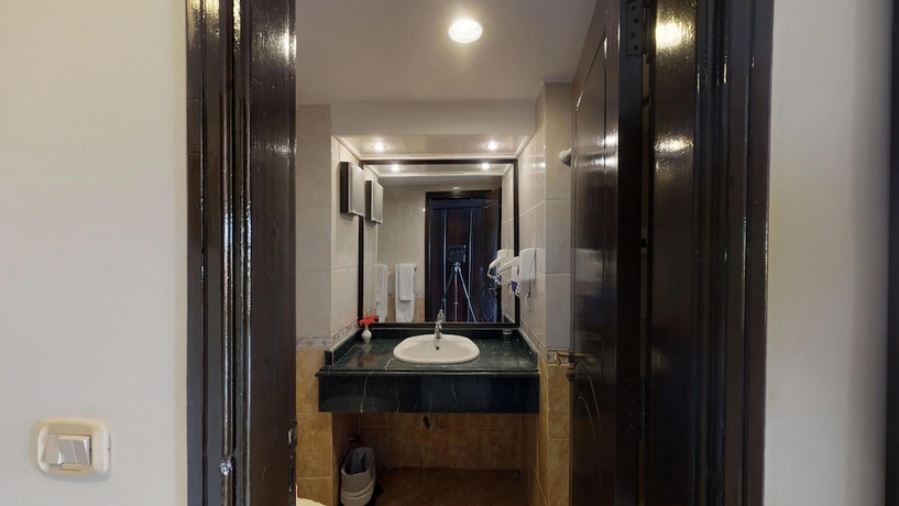 Imagen de la habitación del Hotel Wadi Lahmy Azur Resort. Foto 10