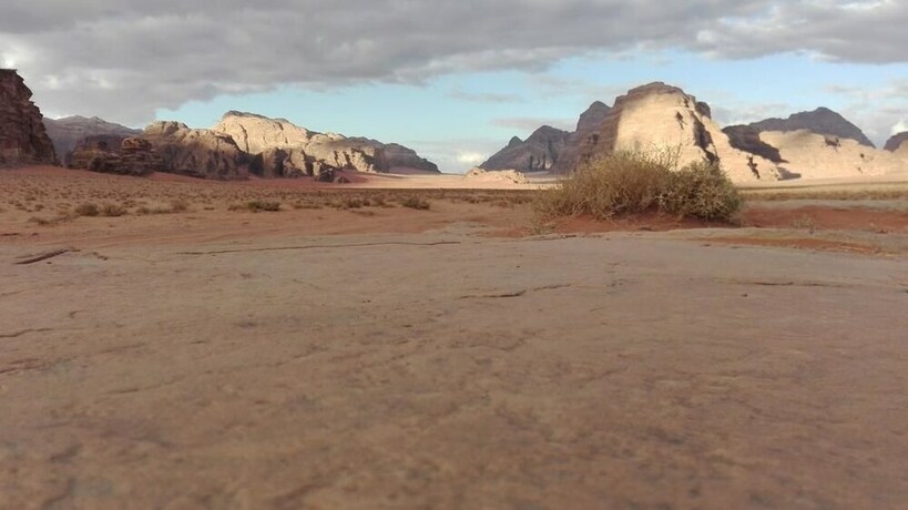 Imagen de los exteriores del Hotel Wadi Rum Moon Light Camp. Foto 26