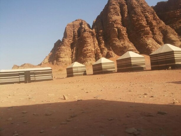 Imagen de los exteriores del Hotel Wadi Rum Moon Light Camp. Foto 28