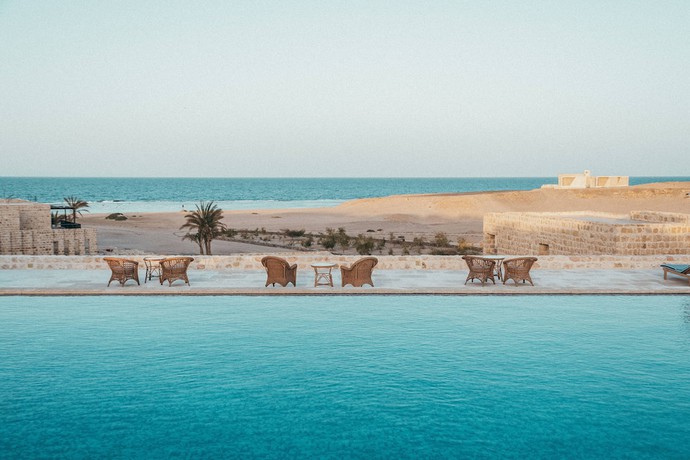 Imagen de la piscina del Hotel Wadi Sabarah Lodge. Foto 15