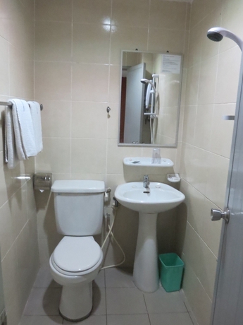 Imagen de la habitación del Hotel Wah May. Foto 8