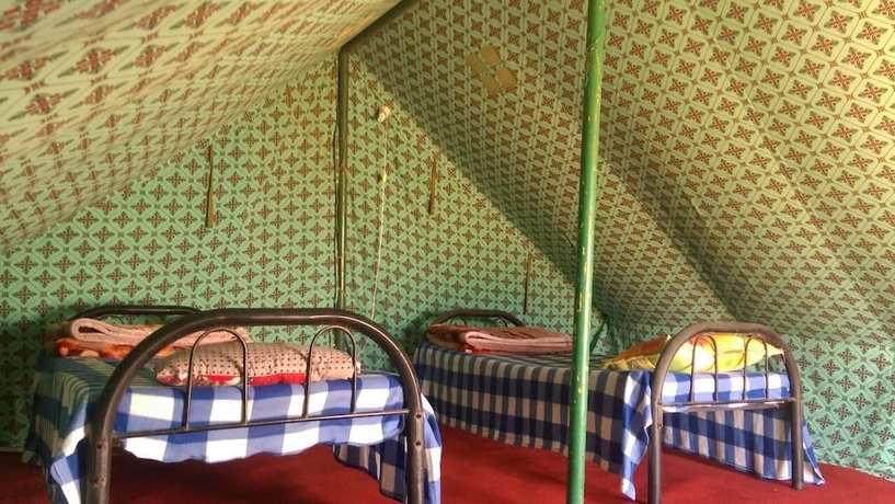 Imagen de la habitación del Hotel Wahiba Bedouin Rustic Camp. Foto 12