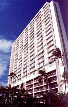 Imagen de la piscina del Hotel Waikiki Beach Condominiums. Foto 6