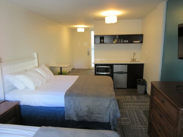 Imagen de la habitación del Hotel Waikiki Central. Foto 5