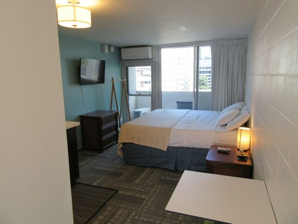 Imagen de la habitación del Hotel Waikiki Central. Foto 6
