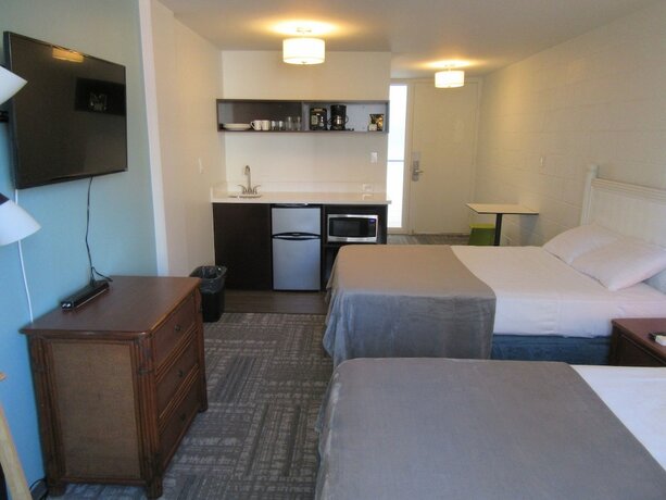 Imagen de la habitación del Hotel Waikiki Central. Foto 10