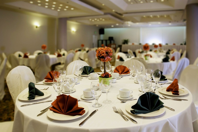 Imagen de los interiores del Hotel Waikiki Resort. Foto 13