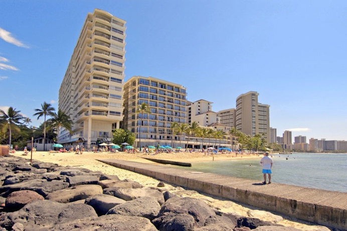 Imagen de los exteriores del Hotel Waikiki Shore By Outrigger. Foto 10