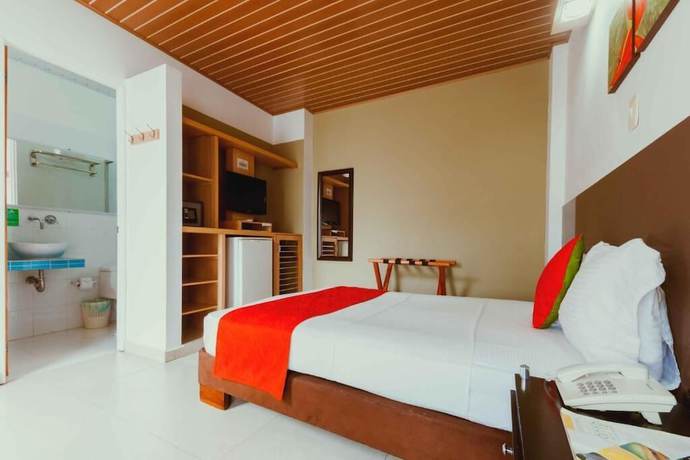 Imagen de la habitación del Hotel Waira Suites, Leticia. Foto 1