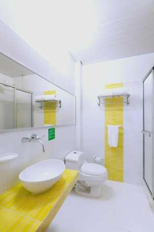 Imagen de la habitación del Hotel Waira Suites, Leticia. Foto 3