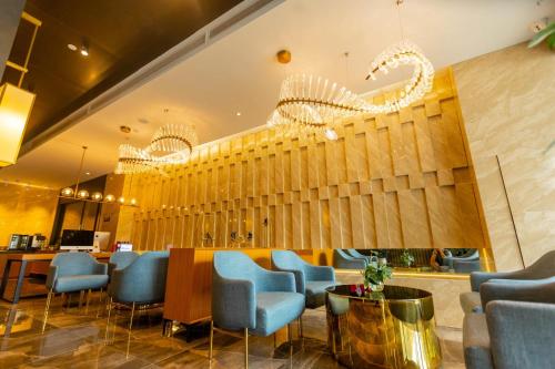 Imagen general del Hotel Waiting - Jiande Xin\'an River Riverside. Foto 9