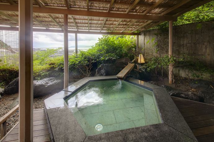 Imagen de la piscina del Hotel Wajimaonsen Yashio. Foto 18