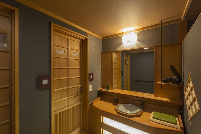 Imagen de la habitación del Hotel Wakamatsu Chita Hot Spring Resort. Foto 9