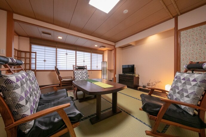 Imagen de la habitación del Hotel Wakamatsuya. Foto 20