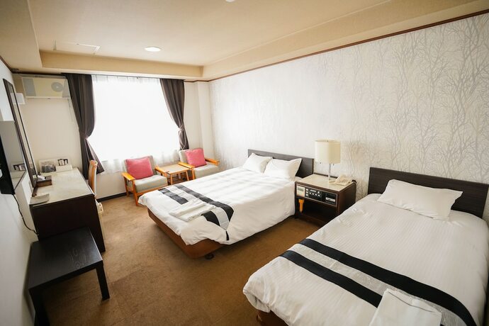 Imagen de la habitación del Hotel Wakayama Green Hotel. Foto 19
