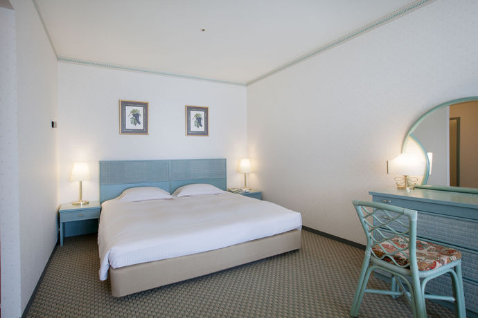 Imagen de los exteriores del Hotel Wakayama Marina City. Foto 13