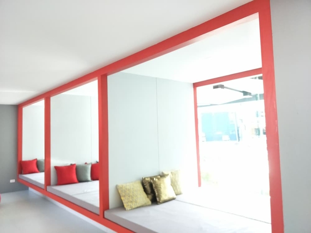 Imagen de los interiores del Hotel Wake Up Aonang. Foto 17