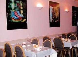 Imagen del bar/restaurante del Hotel Wake Up London. Foto 3