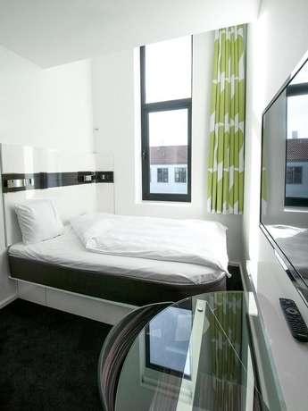 Imagen de la habitación del Hotel Wakeup Copenhagen Borgergade. Foto 7