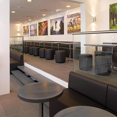 Imagen del bar/restaurante del Hotel Wakeup Copenhagen Carsten Niebuhrs Gade. Foto 3