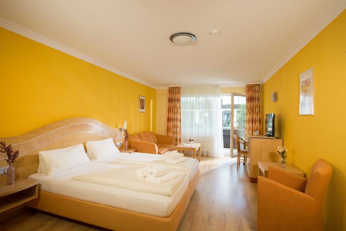 Imagen de la habitación del Hotel Waldachtal. Foto 4