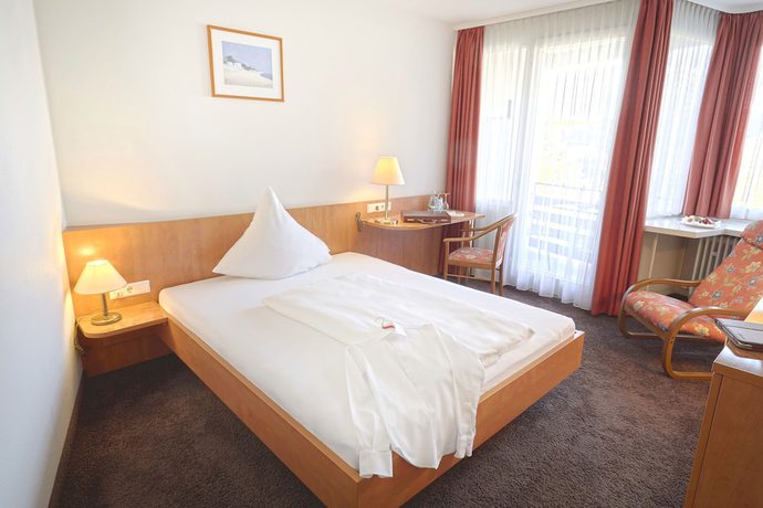 Imagen de la habitación del Hotel Waldachtal. Foto 11