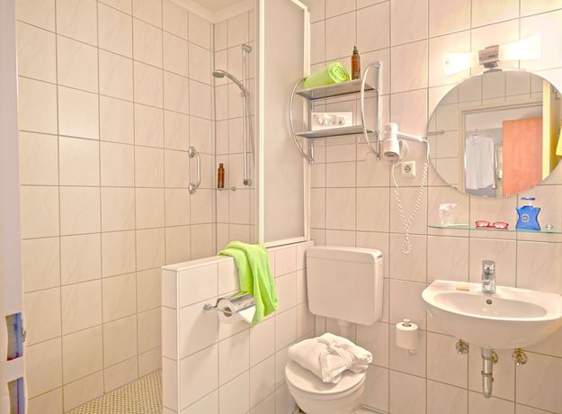 Imagen de la habitación del Hotel Waldachtal. Foto 12