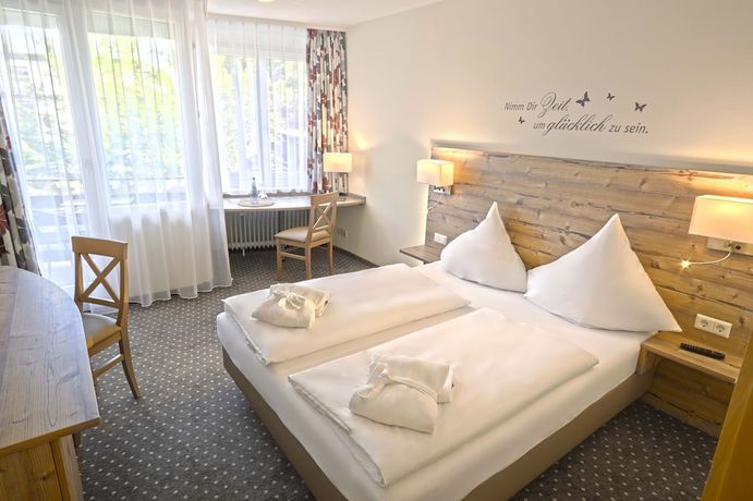 Imagen de la habitación del Hotel Waldachtal. Foto 13