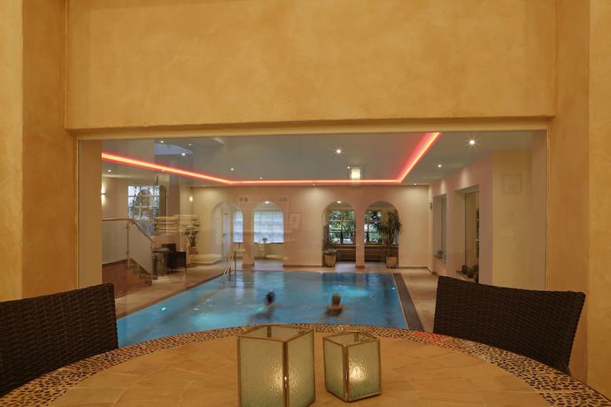 Imagen de la piscina del Hotel Waldblick, Freudenstadt. Foto 19