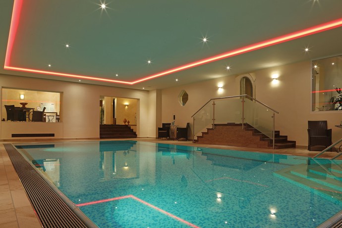 Imagen de la piscina del Hotel Waldblick, Freudenstadt. Foto 20