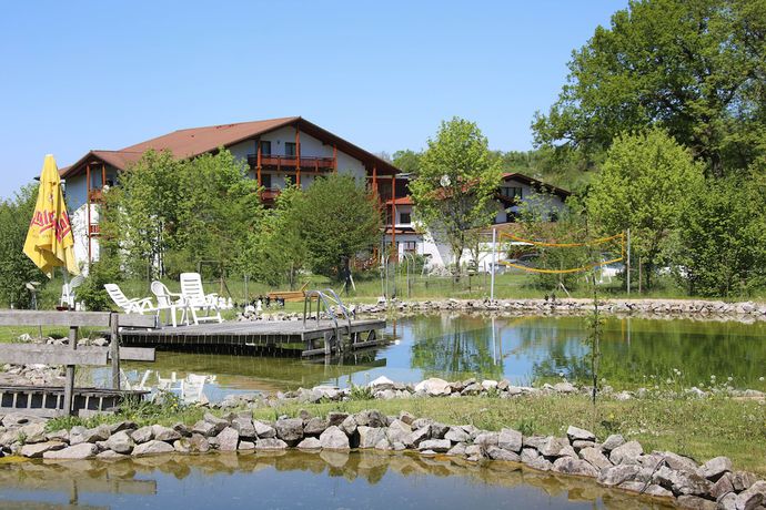 Imagen de la piscina del Hotel Waldeck mit Restaurant. Foto 18