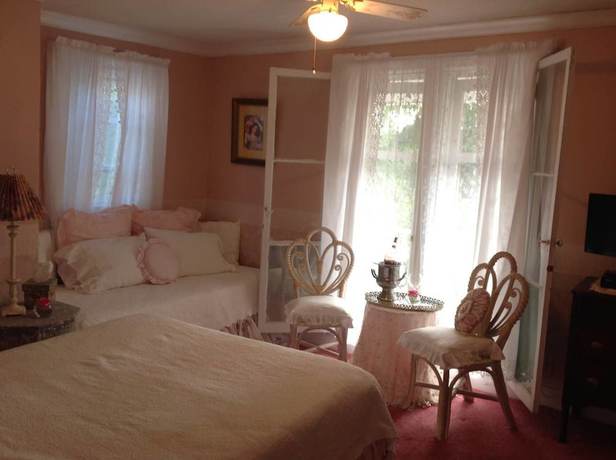 Imagen de la habitación del Hotel Walden on the Pond. Foto 20