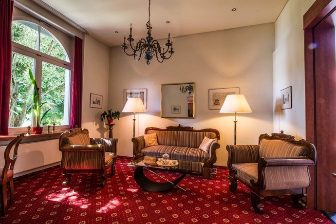 Imagen de los interiores del Hotel Waldhaus Jakob. Foto 19