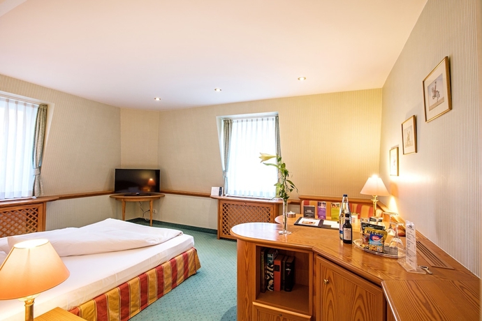 Imagen de la habitación del Hotel Waldhaus Reinbek. Foto 10