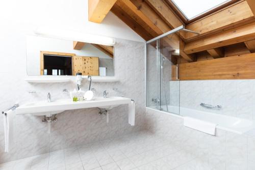 Imagen de la habitación del Hotel Waldhaus am See, Valbella. Foto 6