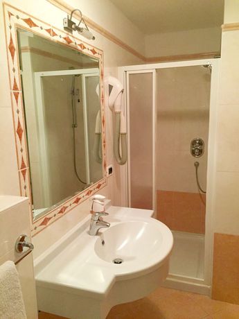 Imagen de la habitación del Hotel Waldheim, Sarnonico. Foto 12
