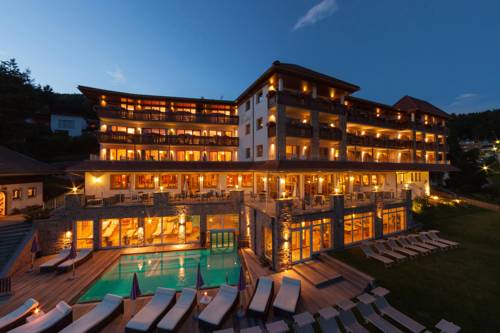 Imagen general del Hotel Waldhof, Montassilone. Foto 1