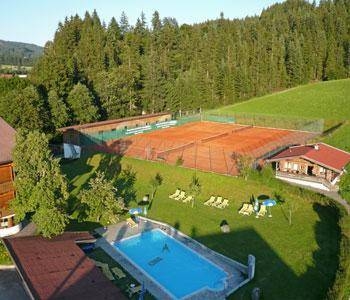 Imagen de la piscina del Hotel Waldhof, Scheffau am Wilden Kaiser. Foto 8