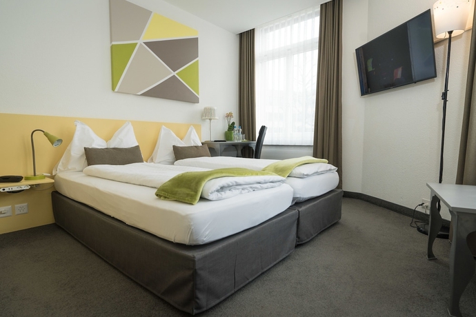 Imagen de la habitación del Hotel Waldhorn, Berna. Foto 13