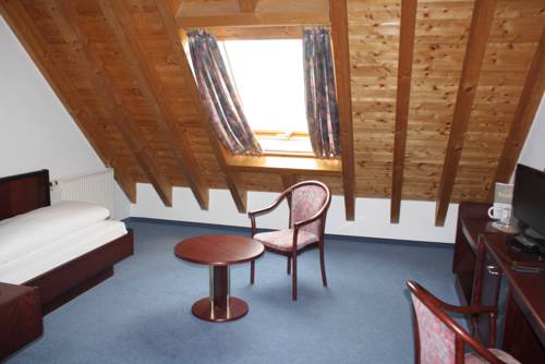 Imagen de la habitación del Hotel Waldhorn, Friedrichshafen. Foto 10