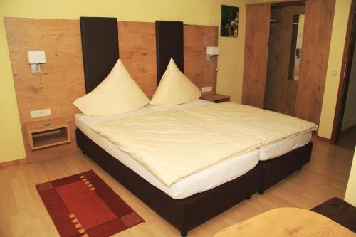 Imagen de la habitación del Hotel Waldhotel Albachm&uuml;hle mit Albacher Stuben. Foto 9