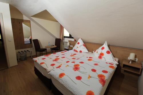 Imagen de la habitación del Hotel Waldhotel Albachm&uuml;hle mit Albacher Stuben. Foto 10