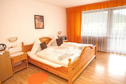Imagen de la habitación del Hotel Waldhotel Auerhahn. Foto 4