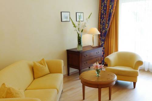 Imagen de la habitación del Hotel Waldhotel Bad Sulzburg. Foto 13