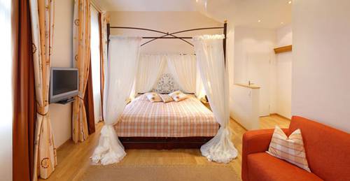 Imagen de la habitación del Hotel Waldhotel Bad Sulzburg. Foto 15